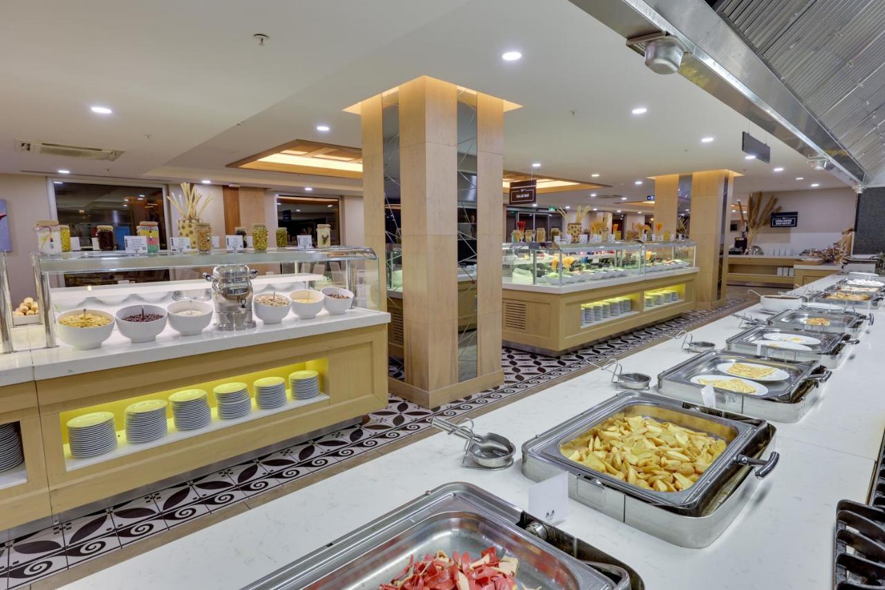 Ramada Hotel & Suites By Wyndham Kusadası Eksteriør billede