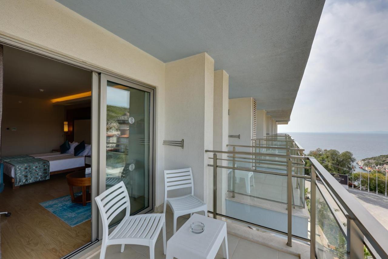 Ramada Hotel & Suites By Wyndham Kusadası Eksteriør billede
