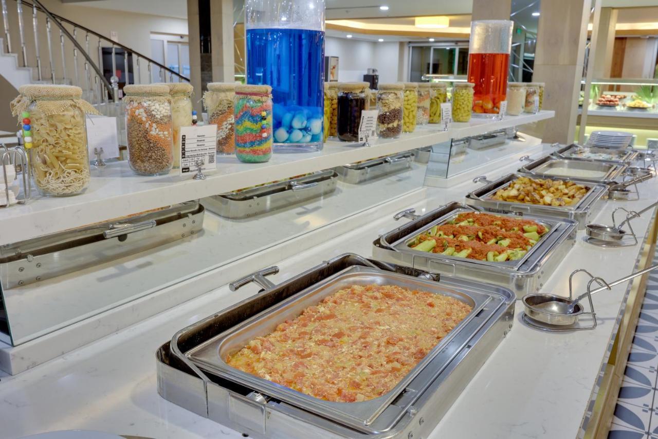 Ramada Hotel & Suites By Wyndham Kusadası Eksteriør billede